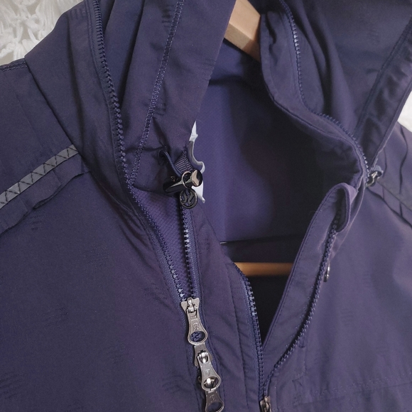 - Lululemon Spring Forward Kanoko Twist Jacket - Picture 10 of 13